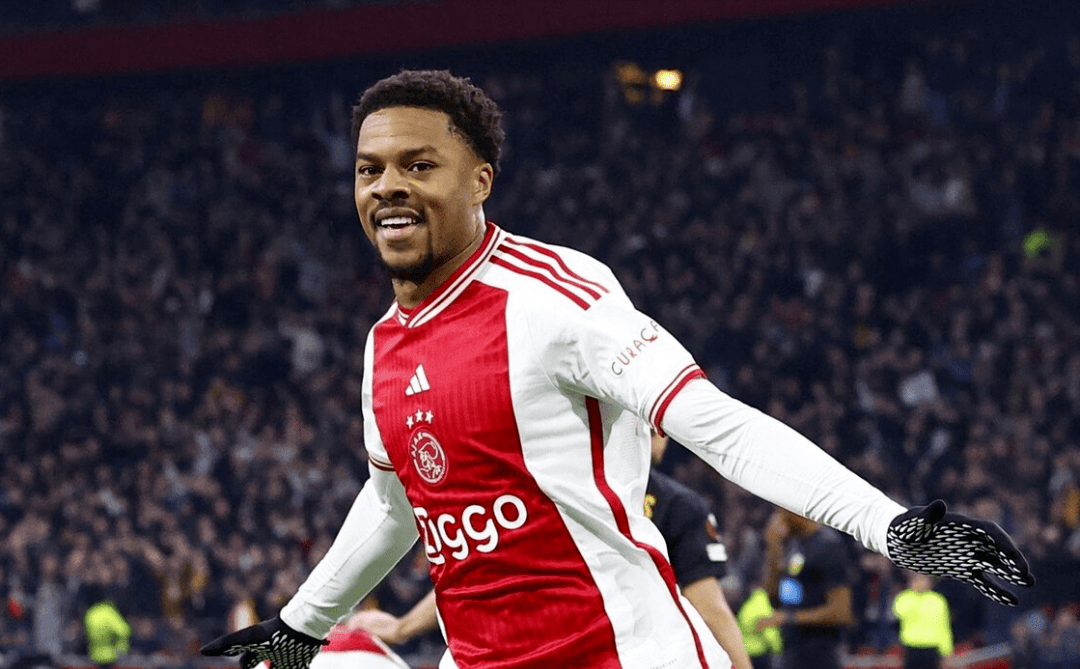 开云体育官网-阿贾克斯发布备战花絮，清晨绝杀压哨，意大利杯任务艰巨，临场指挥获称赞的简单介绍